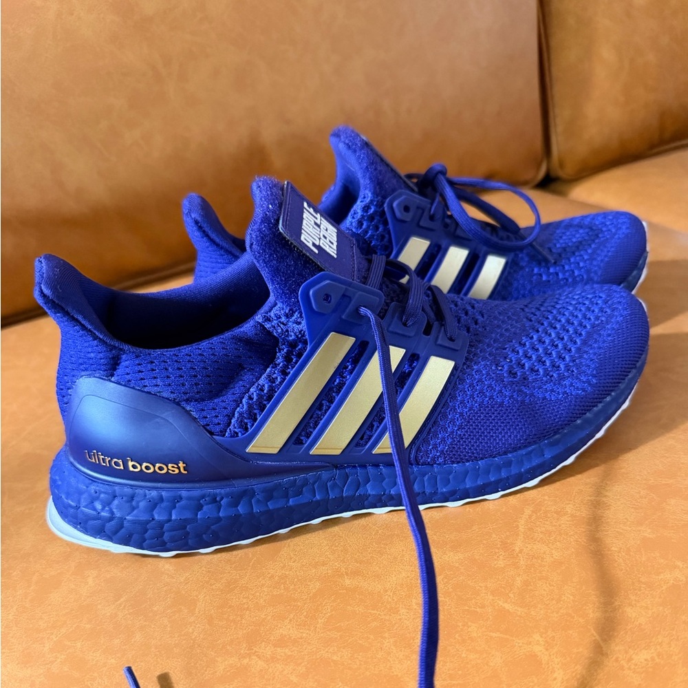 NWOT University of Washington Adidas Ultra Boost Running Shoes - Purple